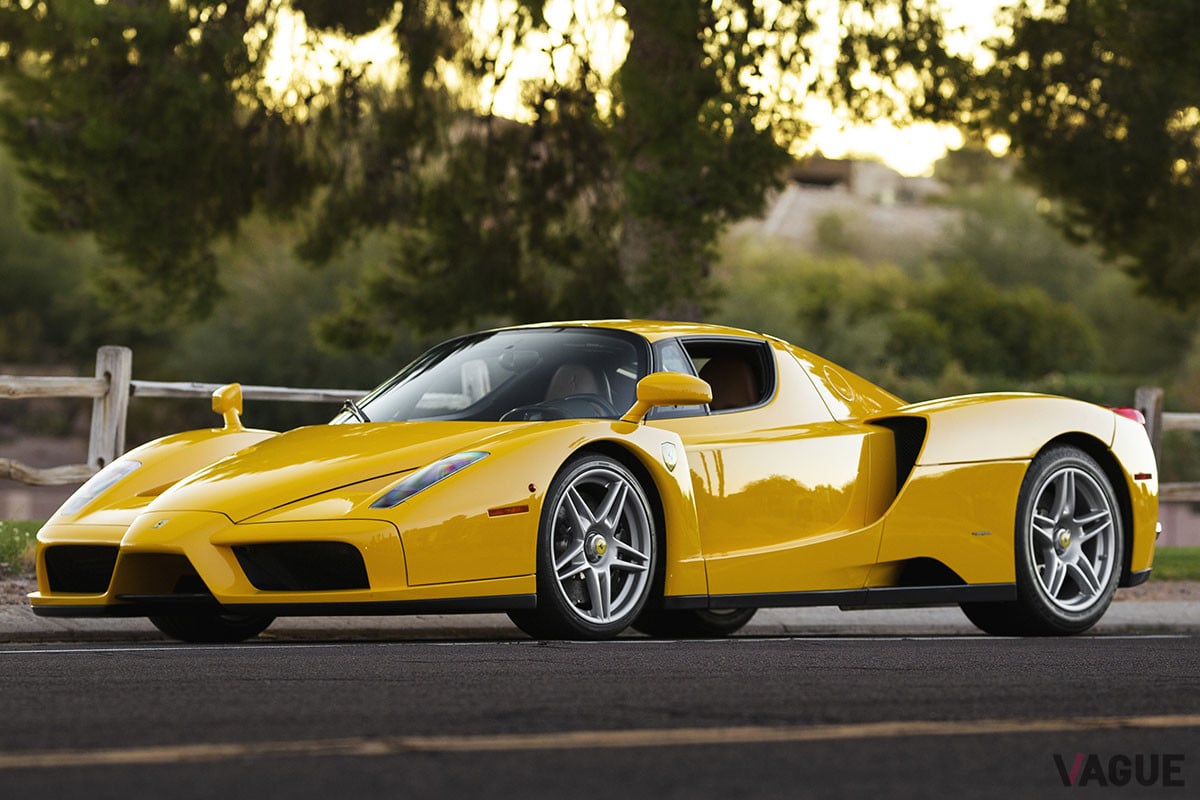 およそ2億3000万円−2億6000万円のエスティメートが付けられているフェラーリ「エンツォ」（C）2020 Courtesy of RM Sotheby's