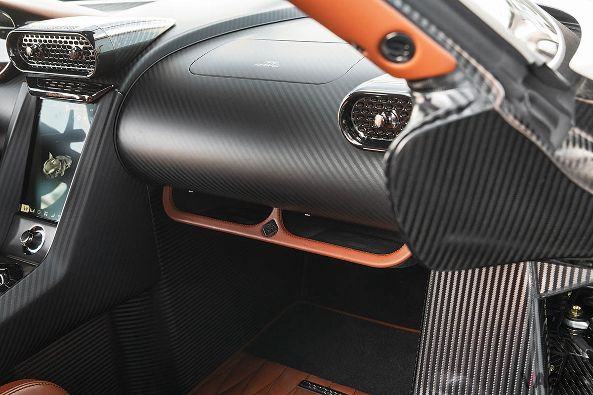 およそ3億円ほどの最低落札価格のついたケーニグセグ「レゲーラ」（C）2020 Courtesy of RM Sotheby's