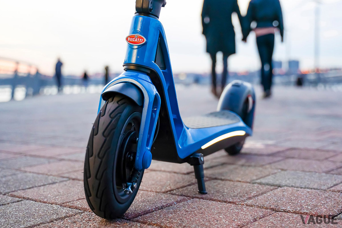 ブレーキには電子制御式ABSを搭載している（C）Bugatti Automobiles SAS