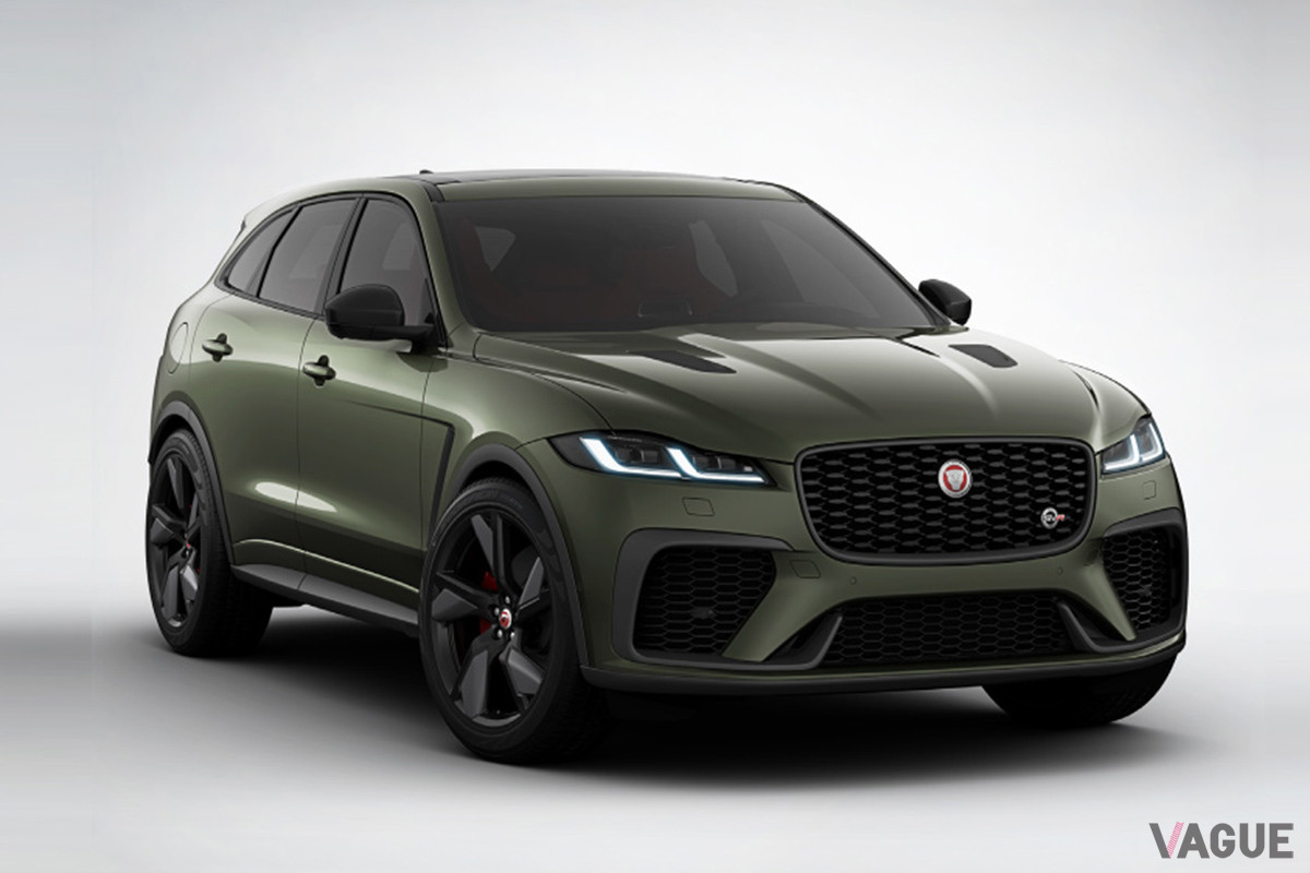 ボディカラーがフォレストグリーンの「F-PACE SVR JAPAN SV EDITION」