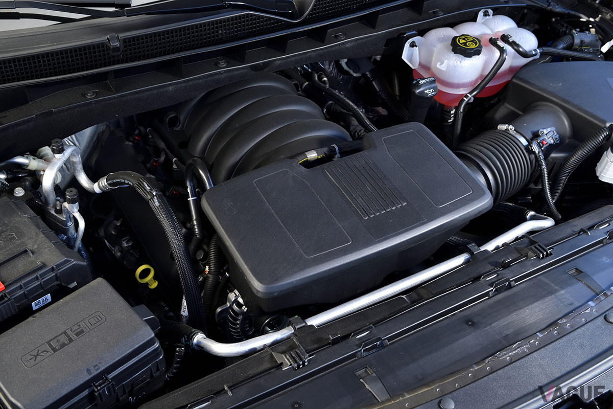 416psの最高出力と624Nmの最大トルクを誇る6.2リッターV型8気筒OHVエンジン