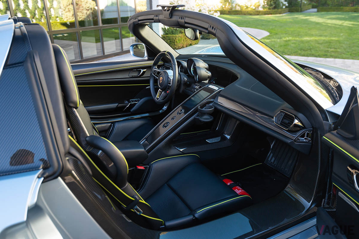 160万ドル（邦貨換算約1億8400万円）で落札されたポルシェ「918スパイダー」（C）2021 Courtesy of RM Sotheby's