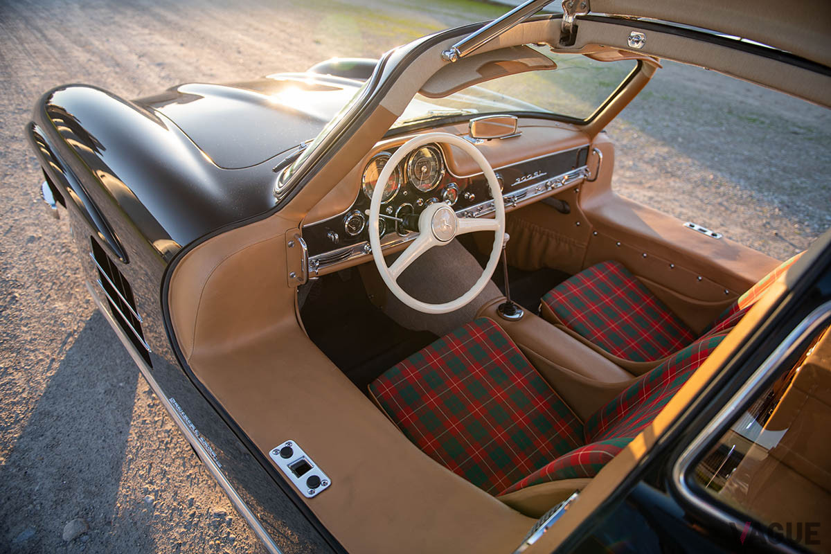 171万ドル（約1億9640万円）で落札されたメルセデス・ベンツ「300SL」（C）2021 Courtesy of RM Sotheby's