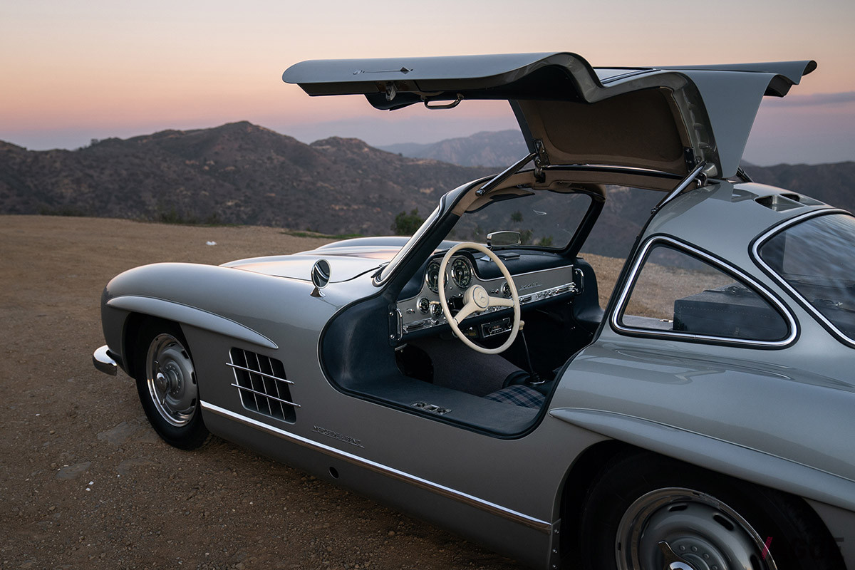 682万5000ドル（邦貨換算約7億8700万円）で落札されたメルセデス・ベンツ「300SL」（C）2021 Courtesy of RM Sotheby's