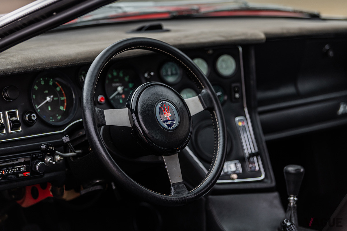 26万8800ドル（邦貨換算約3100万円）で落札されたマセラティ「ボーラ」（C）2021 Courtesy of RM Sotheby's