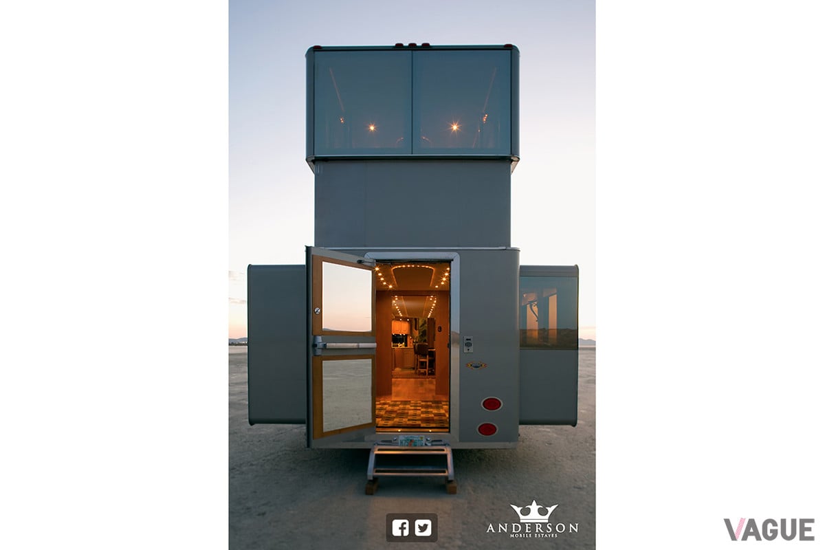 最大まで拡大した際のリアビュー（C）Anderson Mobile Estates
