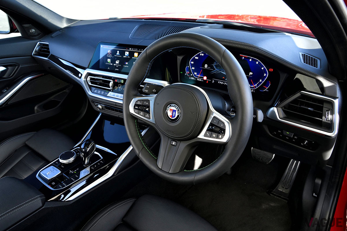 メーターパネルのカラーなど、アルピナオリジナルとなっている