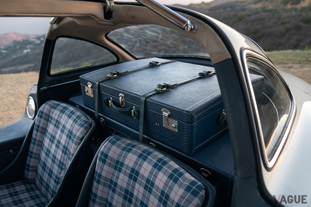 682万5000ドル（邦貨換算約7億8700万円）で落札されたメルセデス・ベンツ「300SL」（C）2021 Courtesy of RM Sotheby's