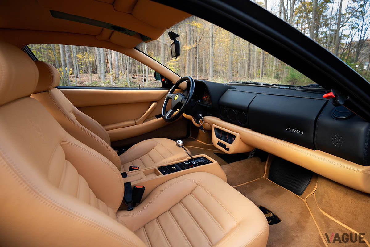 52万7500ドル（邦貨換算約6060万円）で落札されたフェラーリ「F512 M」（C）2021 Courtesy of RM Sotheby's