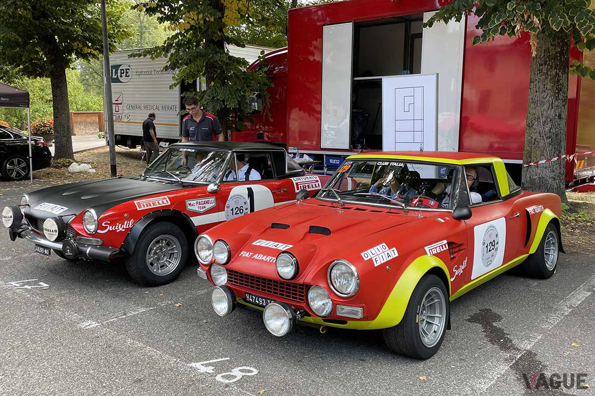 右：Fiat Abarth 124 Rally／1973（Rallyssime）、左：Fiat 124 Sport Spider 1600（1971）