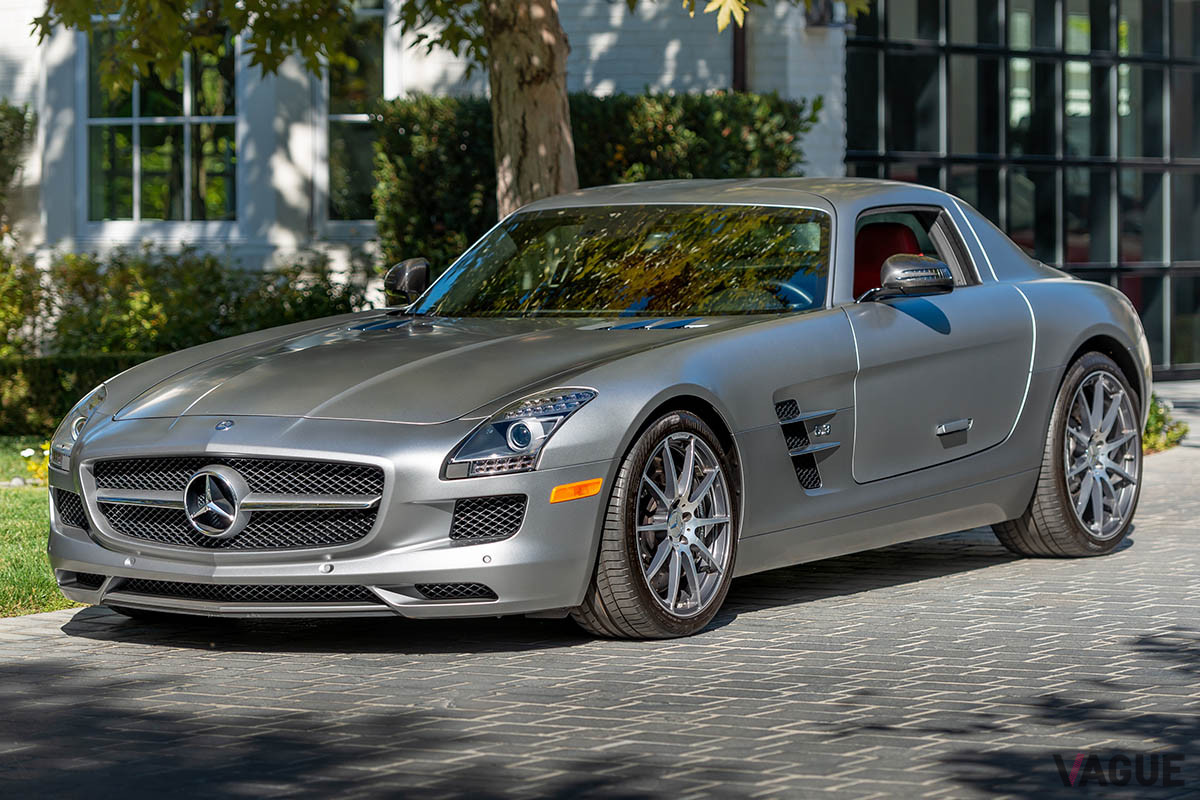 28万ドル（邦貨換算約3220万円）で落札されたメルセデスAMG「SLSクーペ」（C）2021 Courtesy of RM Sotheby's