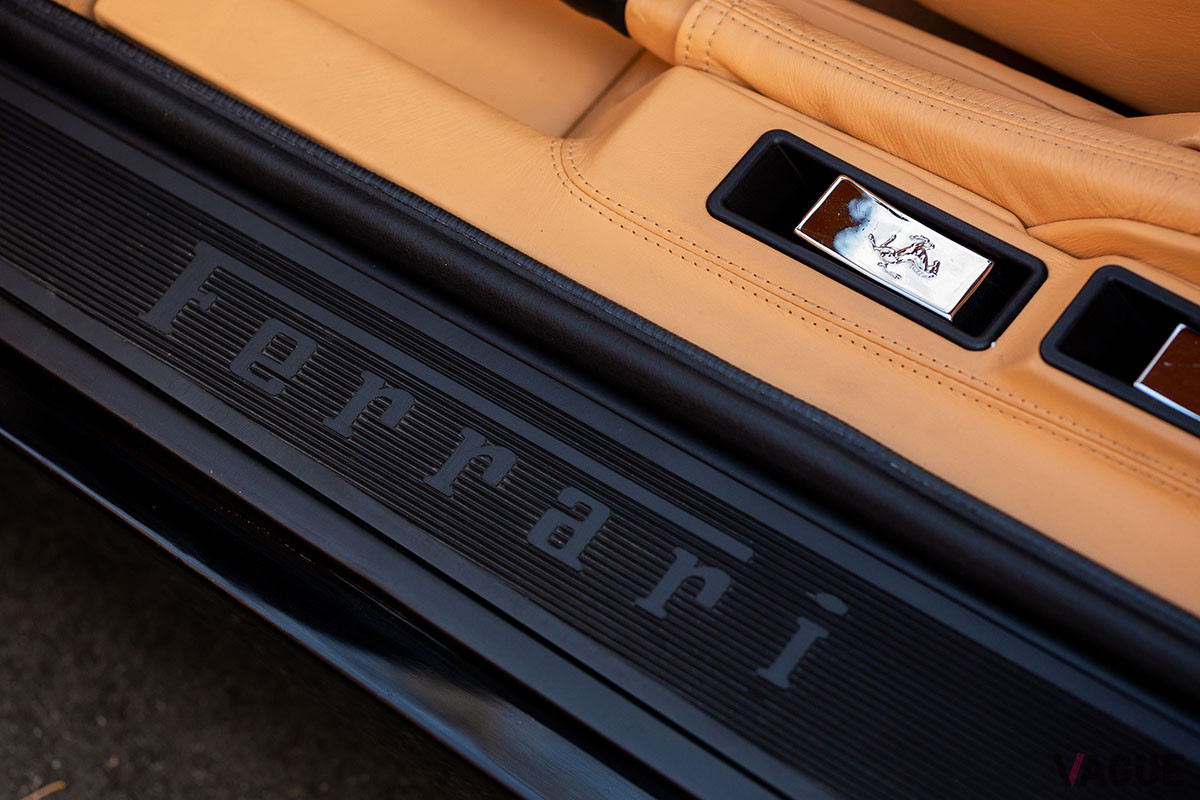 52万7500ドル（邦貨換算約6060万円）で落札されたフェラーリ「F512 M」（C）2021 Courtesy of RM Sotheby's