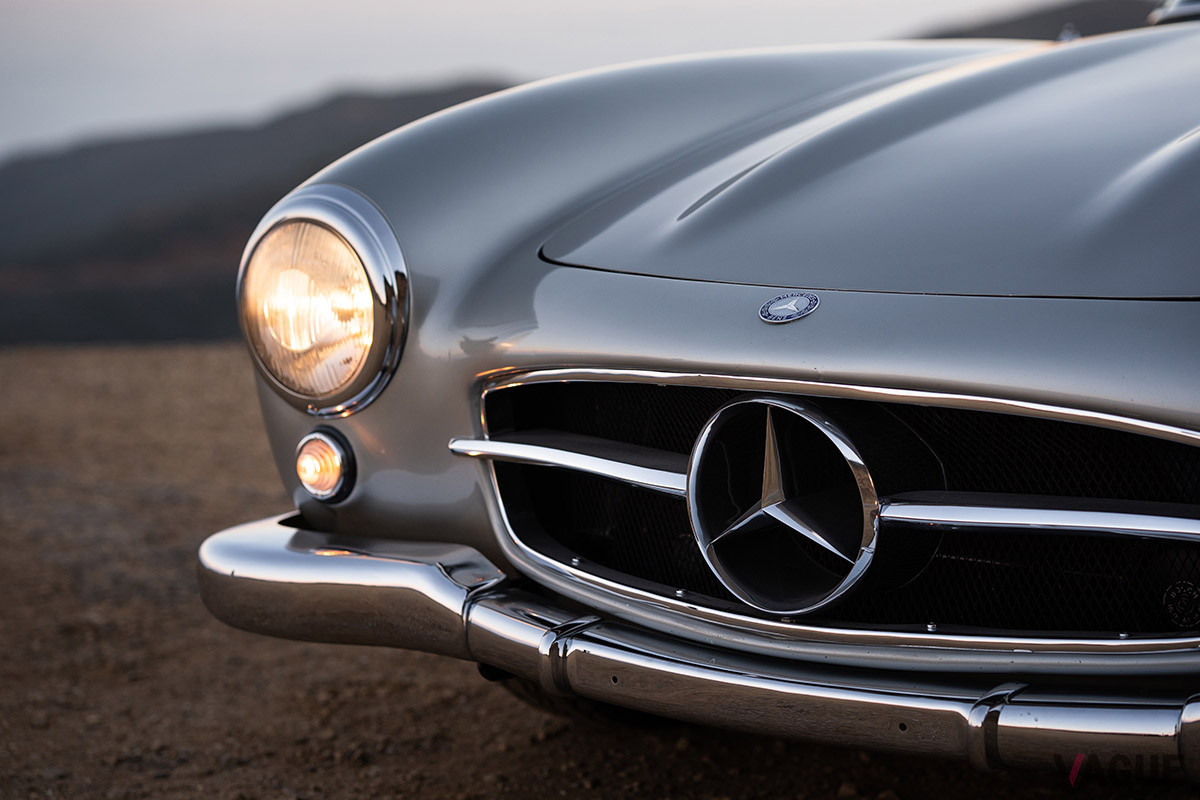 682万5000ドル（邦貨換算約7億8700万円）で落札されたメルセデス・ベンツ「300SL」（C）2021 Courtesy of RM Sotheby's