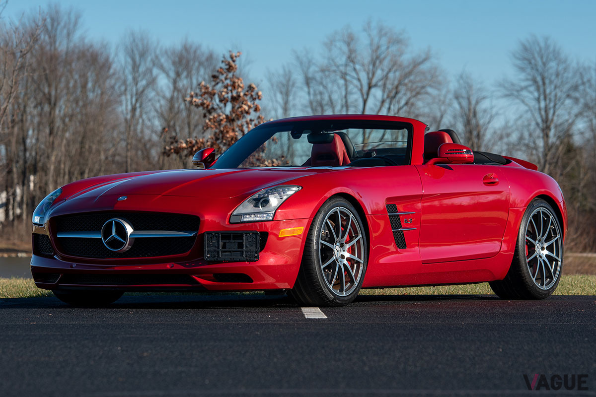 15万1200ドル（邦貨換算約1740万円）で落札されたメルセデスAMG「SLSロードスター」（C）2021 Courtesy of RM Sotheby's