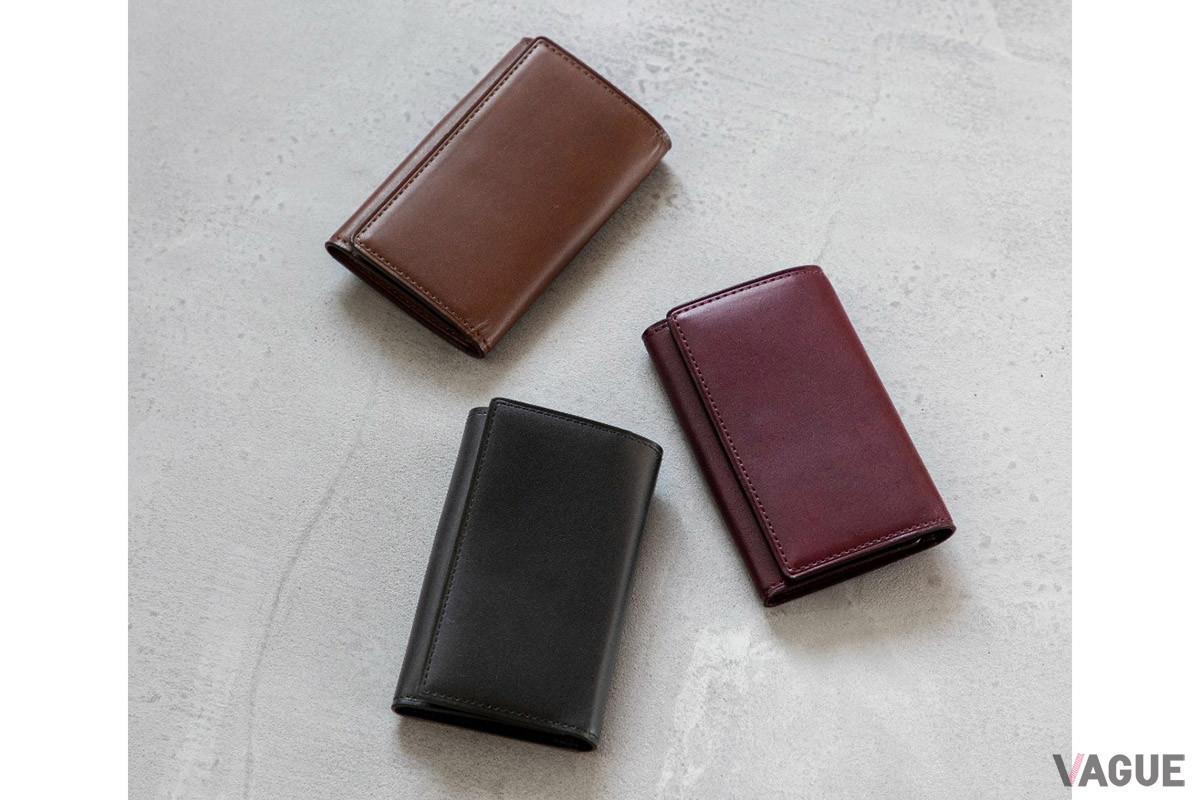 「NUME キーケース」は形状記憶合金製のキーリングを5つ備え、クルマのスマートキーも収納可能。カードポケットとフリーポケットも備わり、交通系ICカードなども携行できる