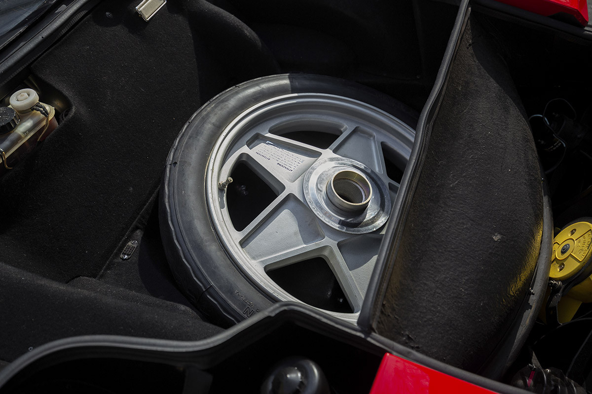29万1500ドル（3300万円）で落札されたフェラーリ「BBi」（C）2021 Courtesy of RM Sotheby's