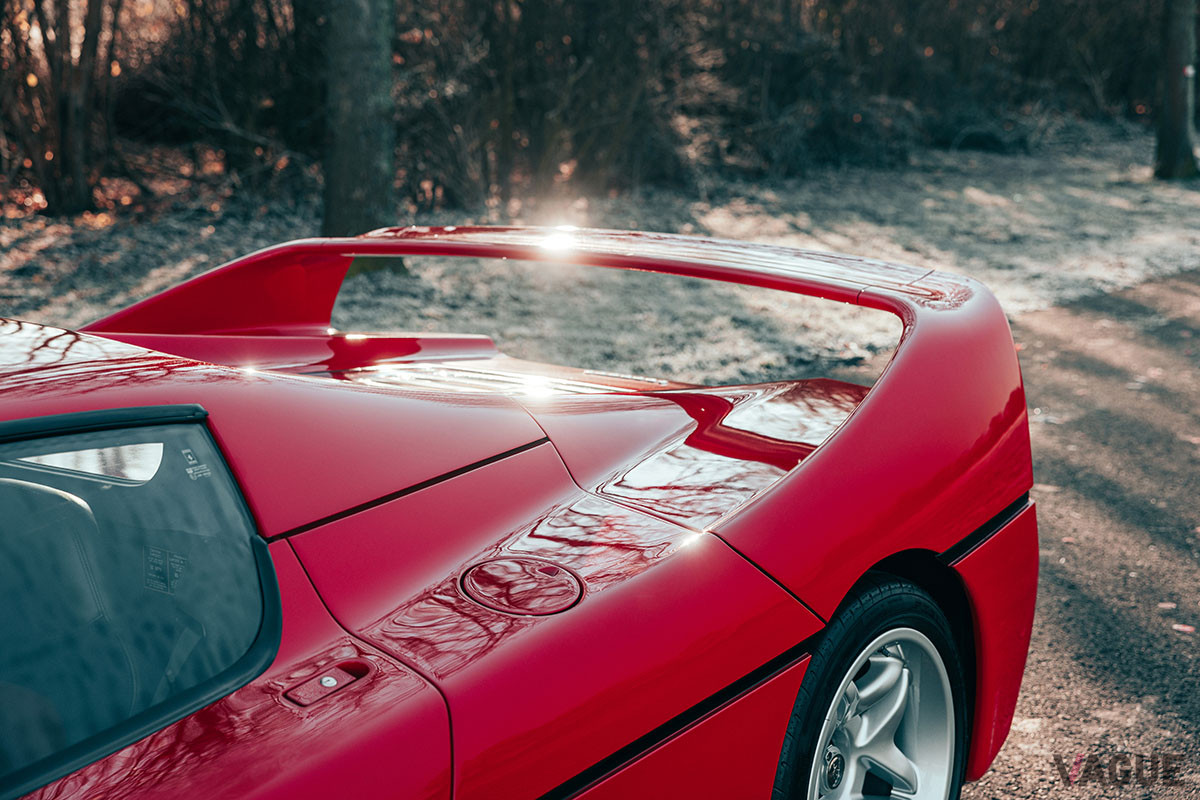 343万6250ユーロ（邦貨換算約4億4200万円）で落札されたフェラーリ「F50」（C）2021 Courtesy of RM Sotheby's