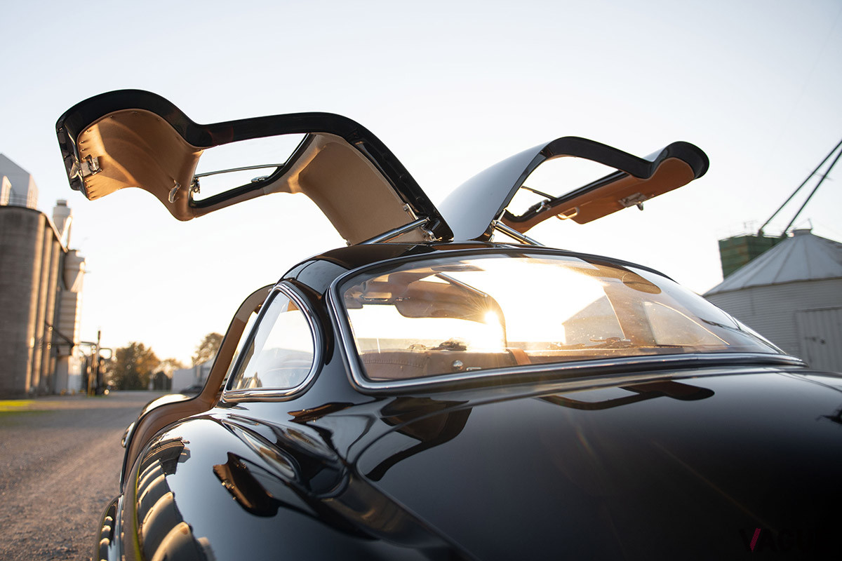 171万ドル（約1億9640万円）で落札されたメルセデス・ベンツ「300SL」（C）2021 Courtesy of RM Sotheby's