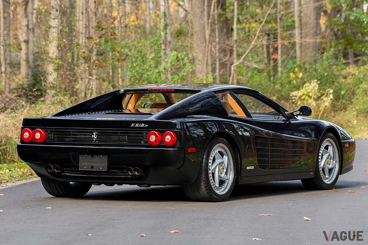 52万7500ドル（邦貨換算約6060万円）で落札されたフェラーリ「F512 M」（C）2021 Courtesy of RM Sotheby's