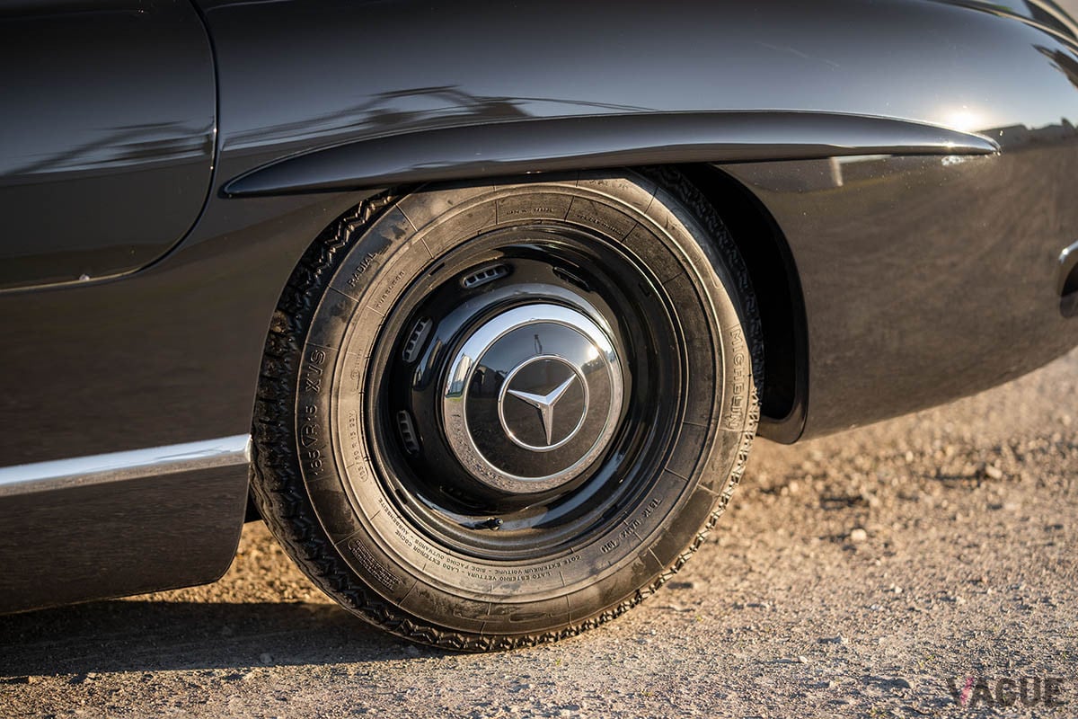 171万ドル（約1億9640万円）で落札されたメルセデス・ベンツ「300SL」（C）2021 Courtesy of RM Sotheby's