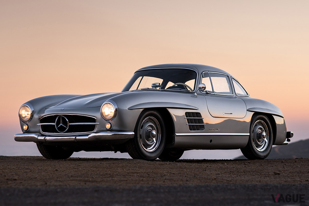 アルミ・ボディの「300SL」は、29台製造されたことになっている。とにかく希少なモデルだ（C）2021 Courtesy of RM Sotheby's