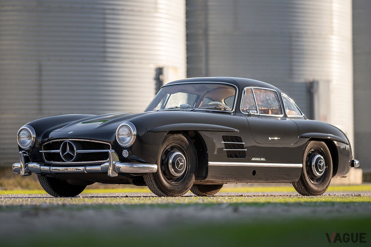 171万ドル（約1億9640万円）で落札されたメルセデス・ベンツ「300SL」（C）2021 Courtesy of RM Sotheby's