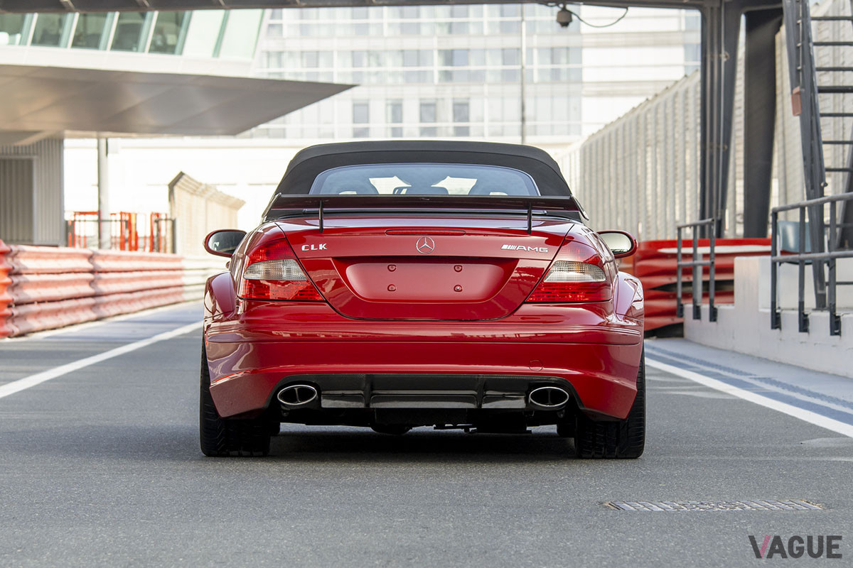 80台生産された「CLK DTM AMGカブリオレ」のなかで、ボディカラーがレッドはわずかに5台のみとなる（C）2020 Courtesy of RM Sotheby's