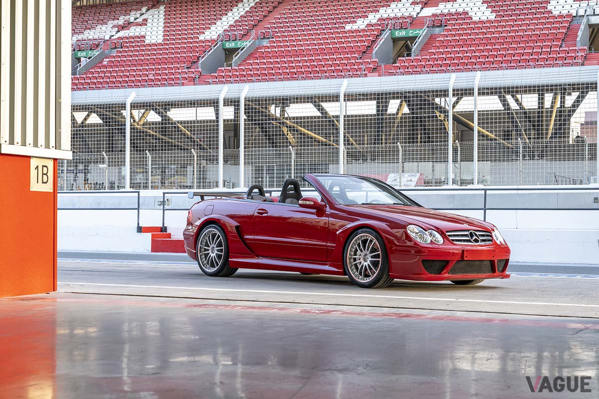 80台生産された「CLK DTM AMGカブリオレ」のなかで、ボディカラーがレッドはわずかに5台のみとなる（C）2020 Courtesy of RM Sotheby's