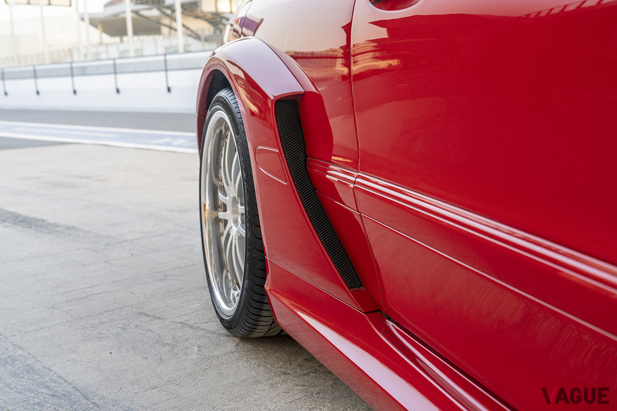 80台生産された「CLK DTM AMGカブリオレ」のなかで、ボディカラーがレッドはわずかに5台のみとなる（C）2020 Courtesy of RM Sotheby's