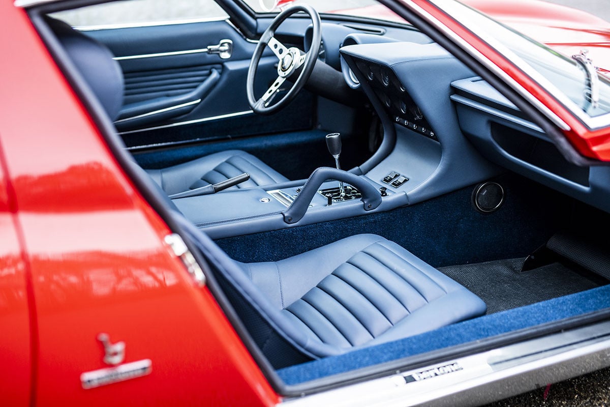 約3億1000万円で落札されたランボルギーニ「ミウラP400SV」（C）2020 Courtesy of RM Sotheby's