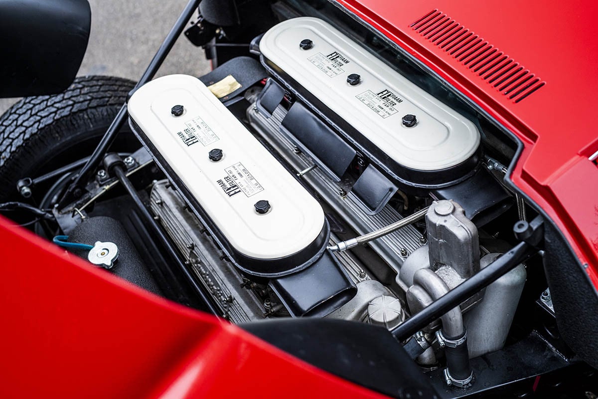 約3億1000万円で落札されたランボルギーニ「ミウラP400SV」（C）2020 Courtesy of RM Sotheby's