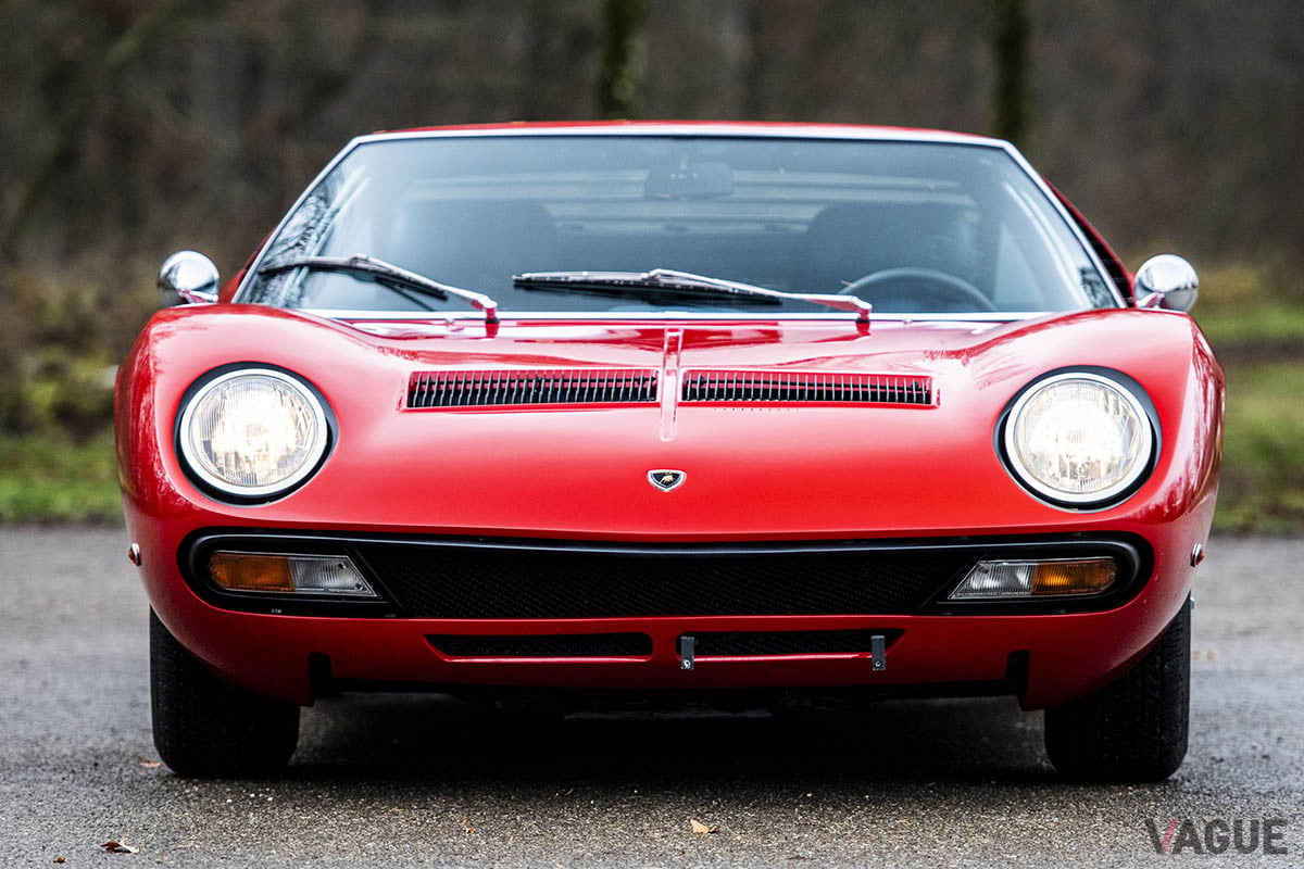 約3億1000万円で落札されたランボルギーニ「ミウラP400SV」（C）2020 Courtesy of RM Sotheby's