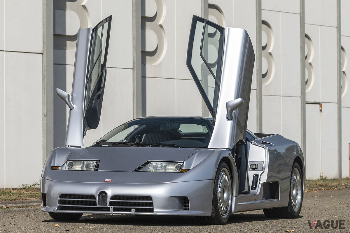 180万5000ユーロ（邦貨換算約2億3100万円）で落札されたブガッティ「EB110GT」（C）2021 Courtesy of RM Sotheby's