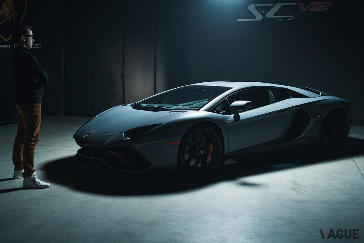 ランボルギーニNTFの被写体となったのは、フラッグシップモデルのアヴェンタドール（C）Automobili Lamborghini