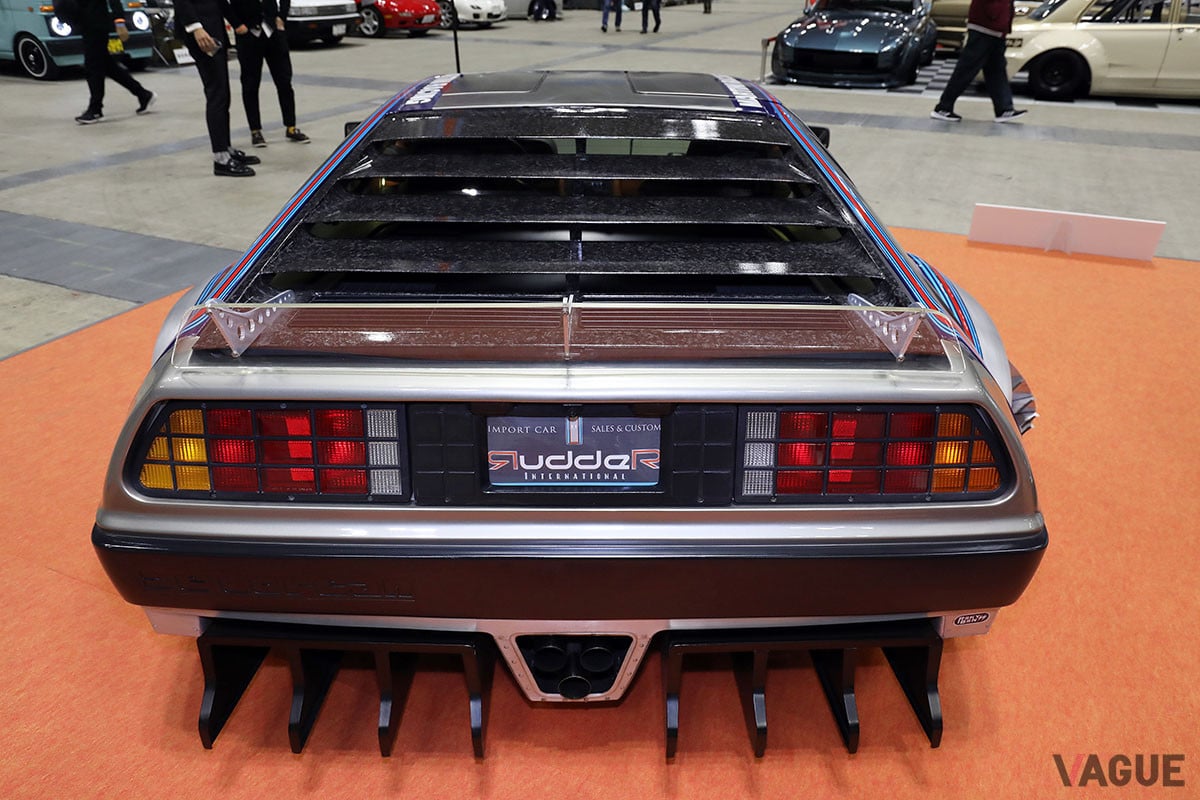 迫力のリアディフューザー