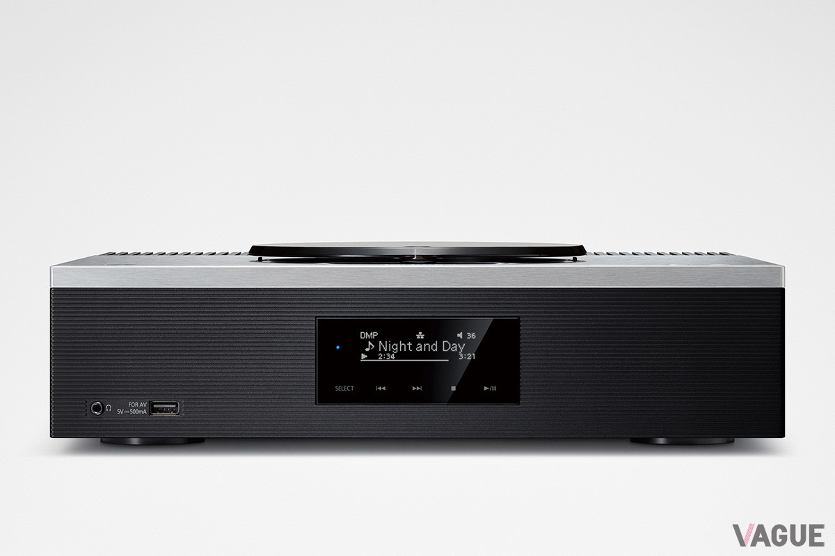 CDやFMラジオ、USBメモリーに収録したデジタル音源、外部入力端子に接続した音楽ソースに加え、Wi-Fiを介しての音楽ストリーミングサービスやレコードの再生にも対応した