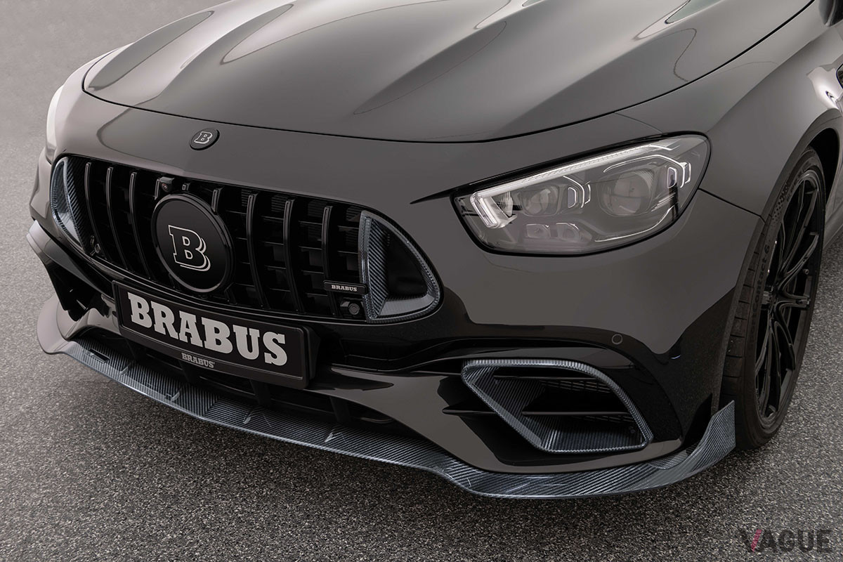 カーボン地のパーツがブラバスのオリジナルとなる