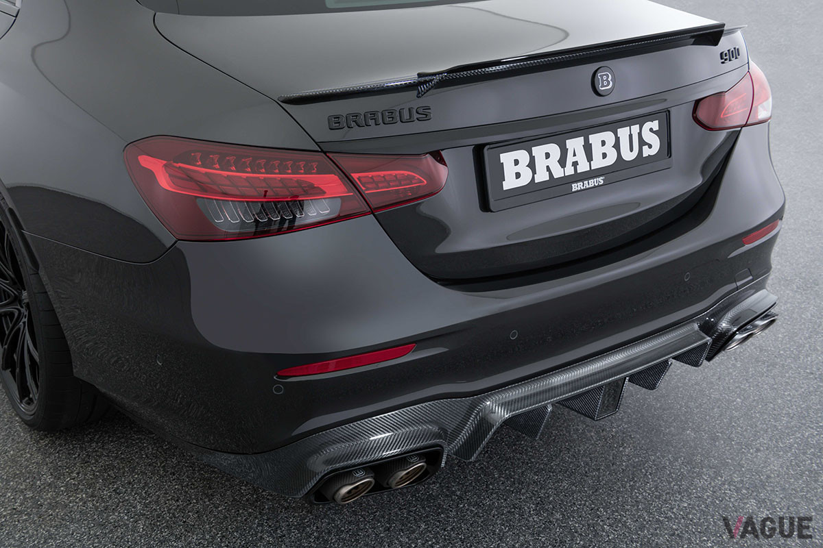 トランクリッドのスポイラーとアンダースポイラーとディフューザーは風洞実験を繰り返して生み出された