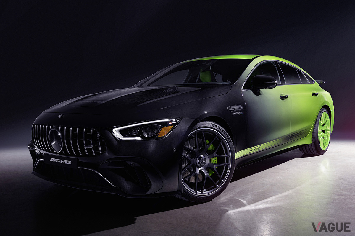 「メルセデスAMG GT63 4MATIC+ PALACE エディション・ネオンフェード・ニューヨーク」