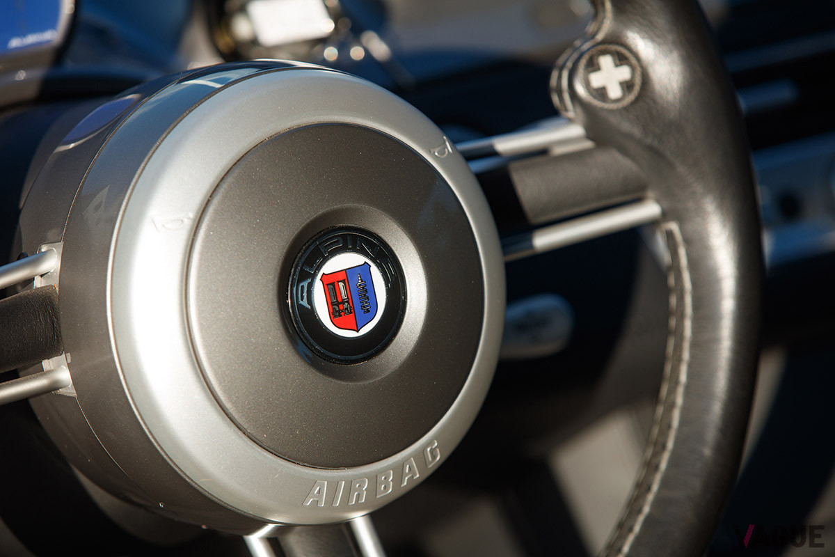 26万3750ユーロ（邦貨換算約3300万円）で落札されたBMWアルピナ「ロードスターV8」（C）2021 Courtesy of RM Sotheby's