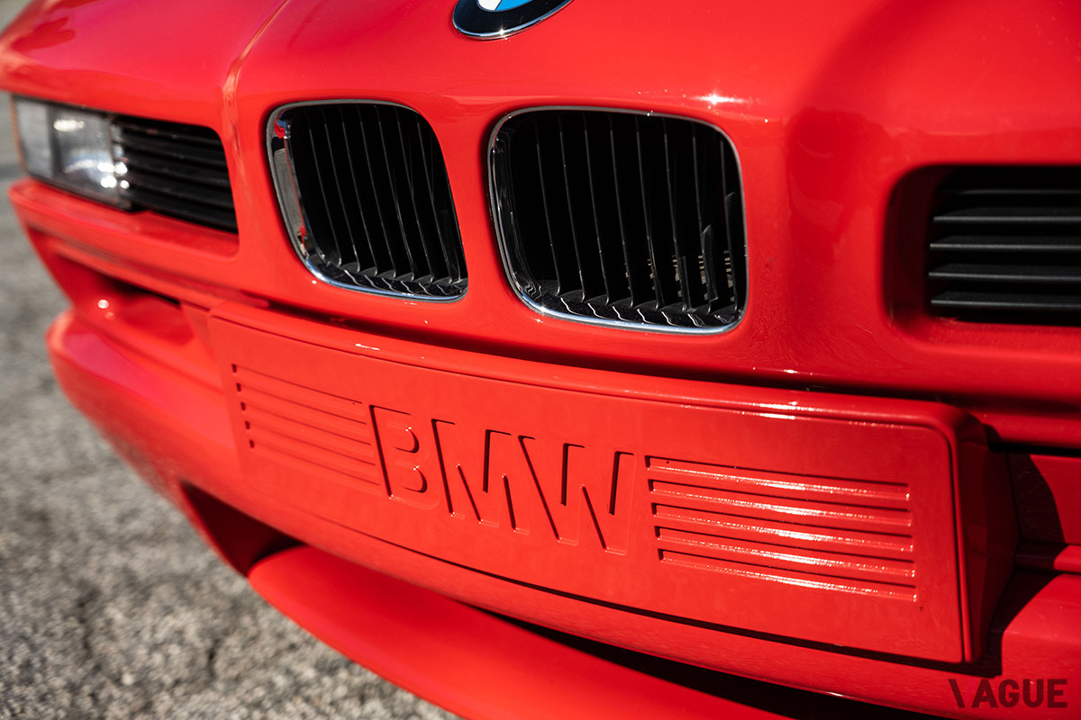 21万8400ドル（邦貨換算約2530万円）で落札されたBMW「850CSi」（C）2022 Courtesy of RM Sotheby's