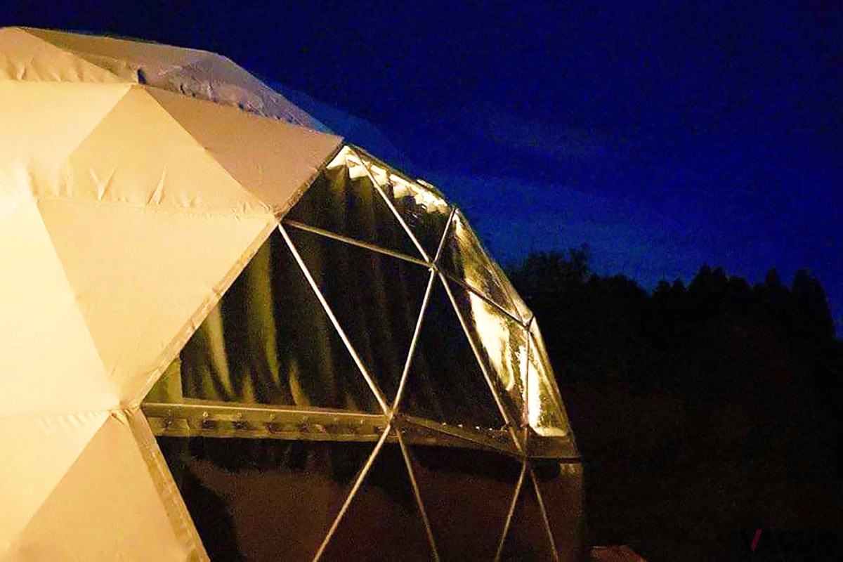 天気のいい日には、夜になると自然豊かな敷地からきれいな星空を眺められる