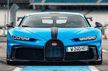 規格外の ブガッティ トリビア 平均オーナーの所有車は84台 ダイヤ1カラットが標準装備とは Vague ヴァーグ