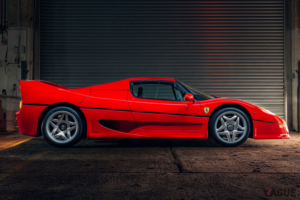 1995年に登場したフェラーリF50。実はルーフの取り外しが可能だ。しかし、取り外すには工場で作業が必要となる（C）2021 Courtesy of RM Sotheby's