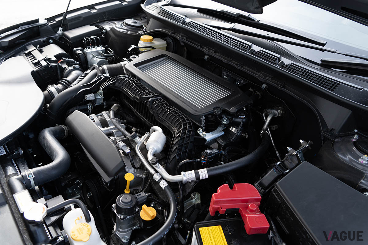 1.8リッターの水平対向4気筒ターボエンジンは、低回転域から力強いトルクを発生。日常域での力強さを重視した特性は、ゆったりと走るのが似合うアウトバックのキャラクターにマッチする