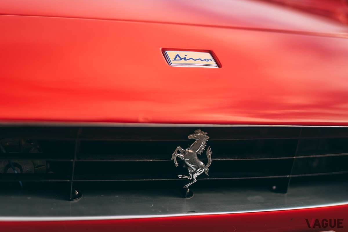 36万5000ユーロ（邦貨換算約4670万円）で落札された「ディーノ206GT」（C）2021 Courtesy of RM Sotheby's