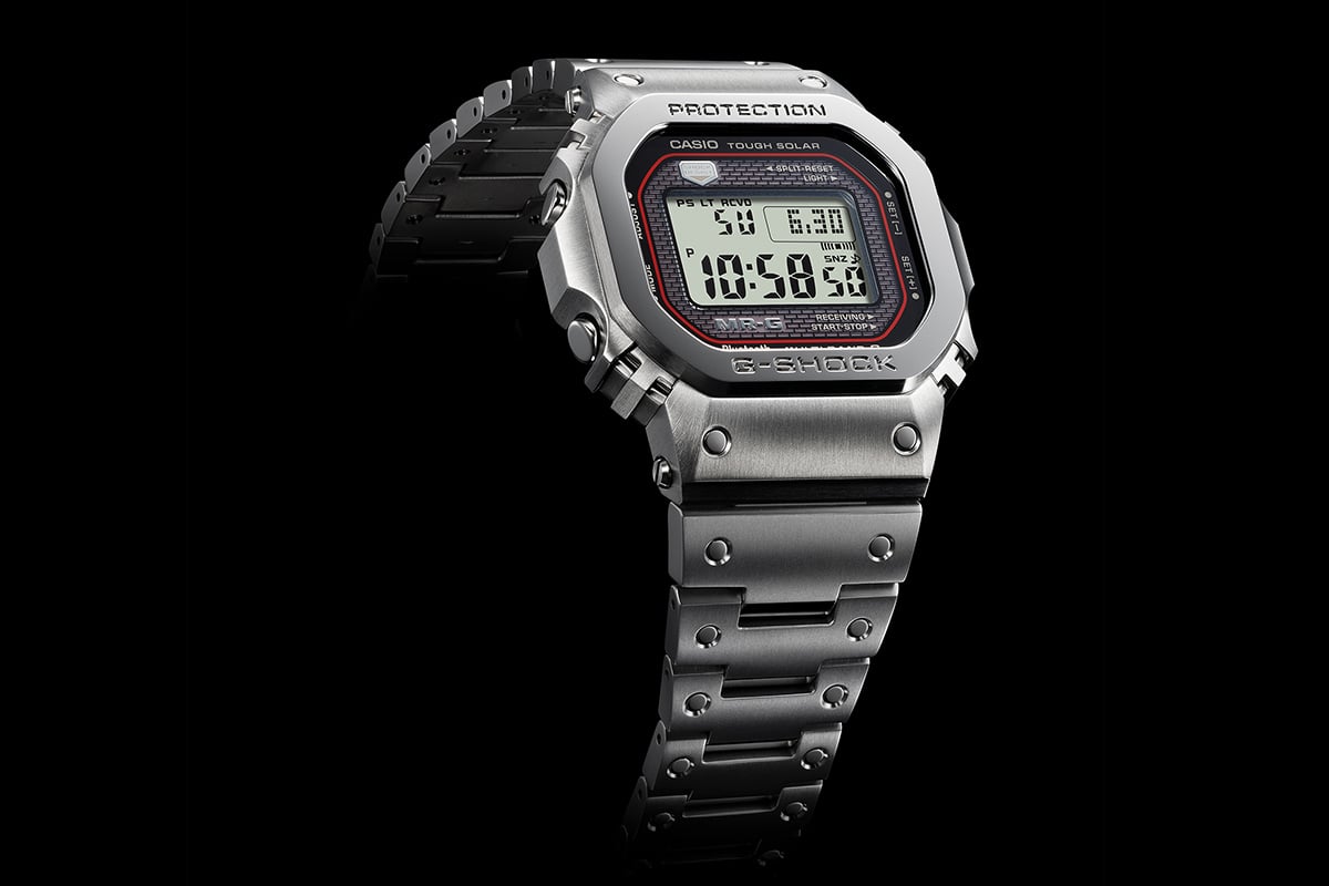 バンド：150～205mm／26.0mm、サイズ：49.4×43.2×12.9mm、重量：約114g、ソーラー駆動、20気圧防水