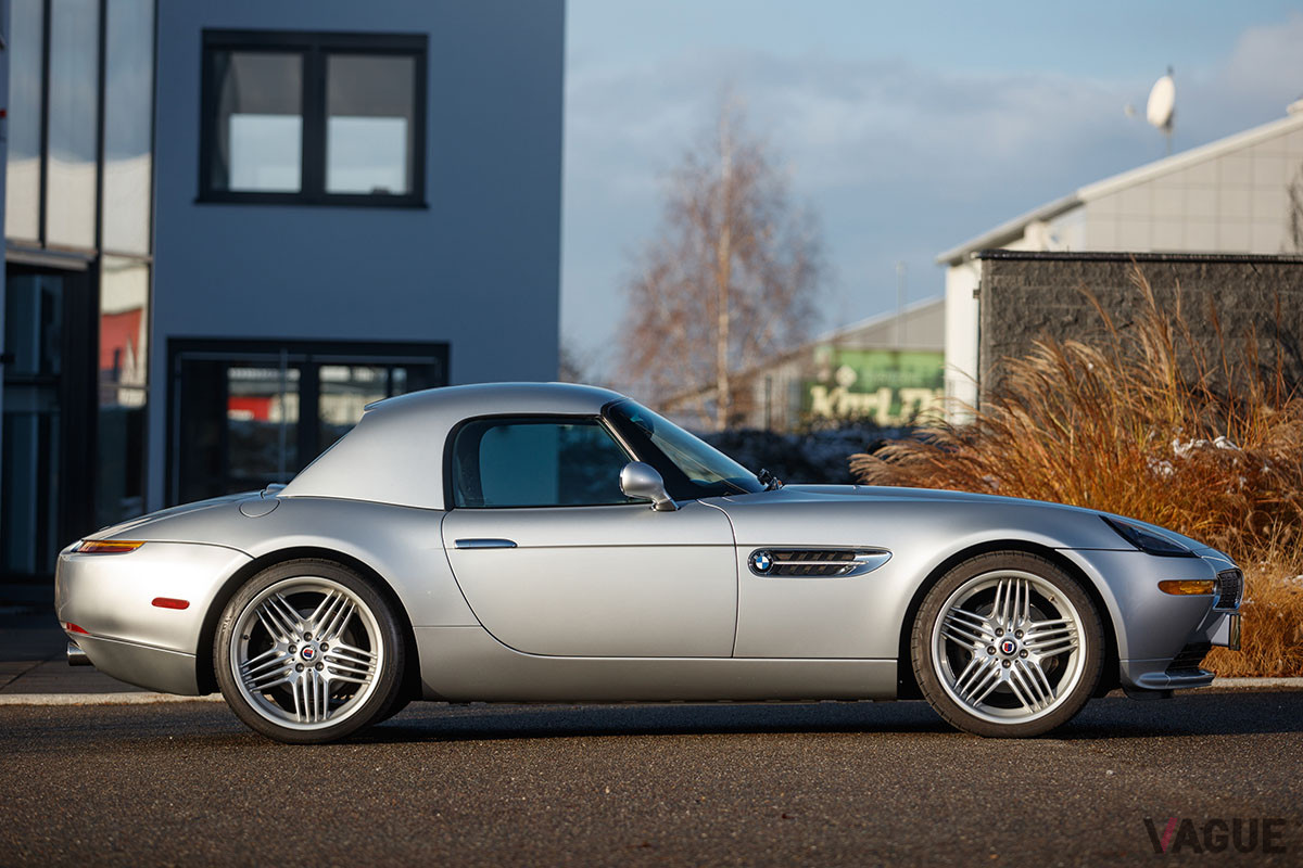 26万3750ユーロ（邦貨換算約3300万円）で落札されたBMWアルピナ「ロードスターV8」（C）2021 Courtesy of RM Sotheby's
