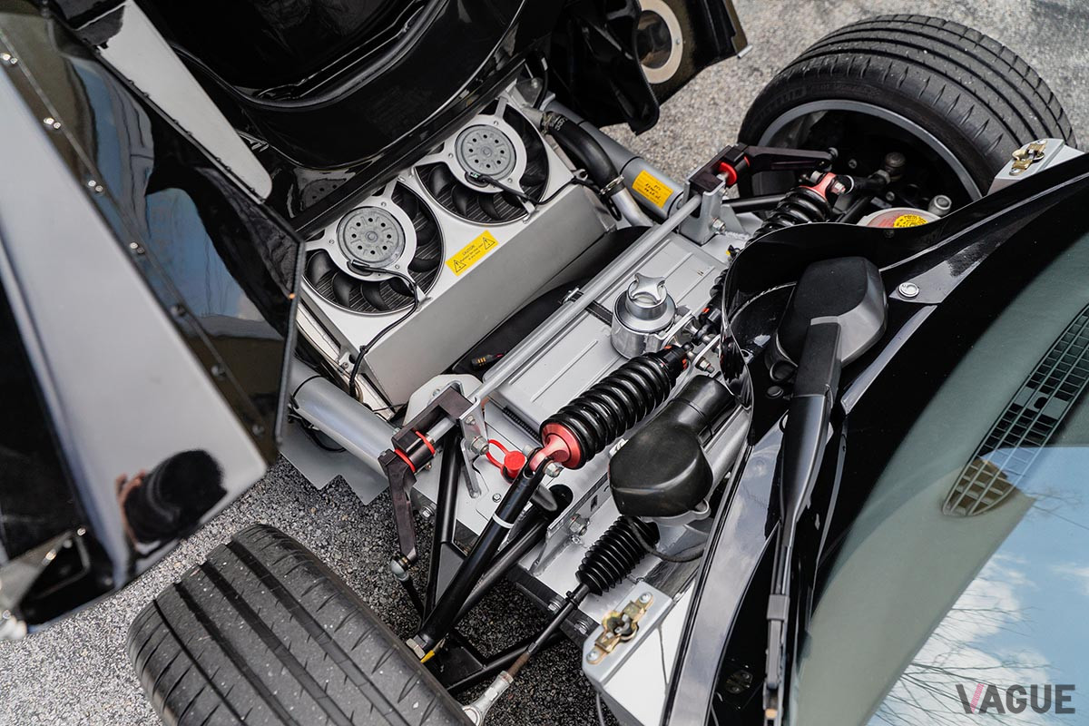 35万7000ドル（邦貨換算約4360万円）で落札されたスパイカー「C8スパイダー」（2006年式）（C）2022 Courtesy of RM Sotheby's