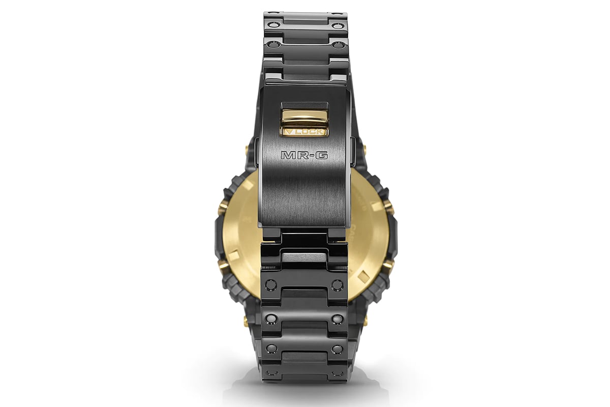 CASIO「MRG-B5000B」